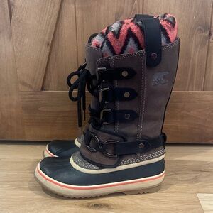 Sorel Women's Brown and Black Winter Boots